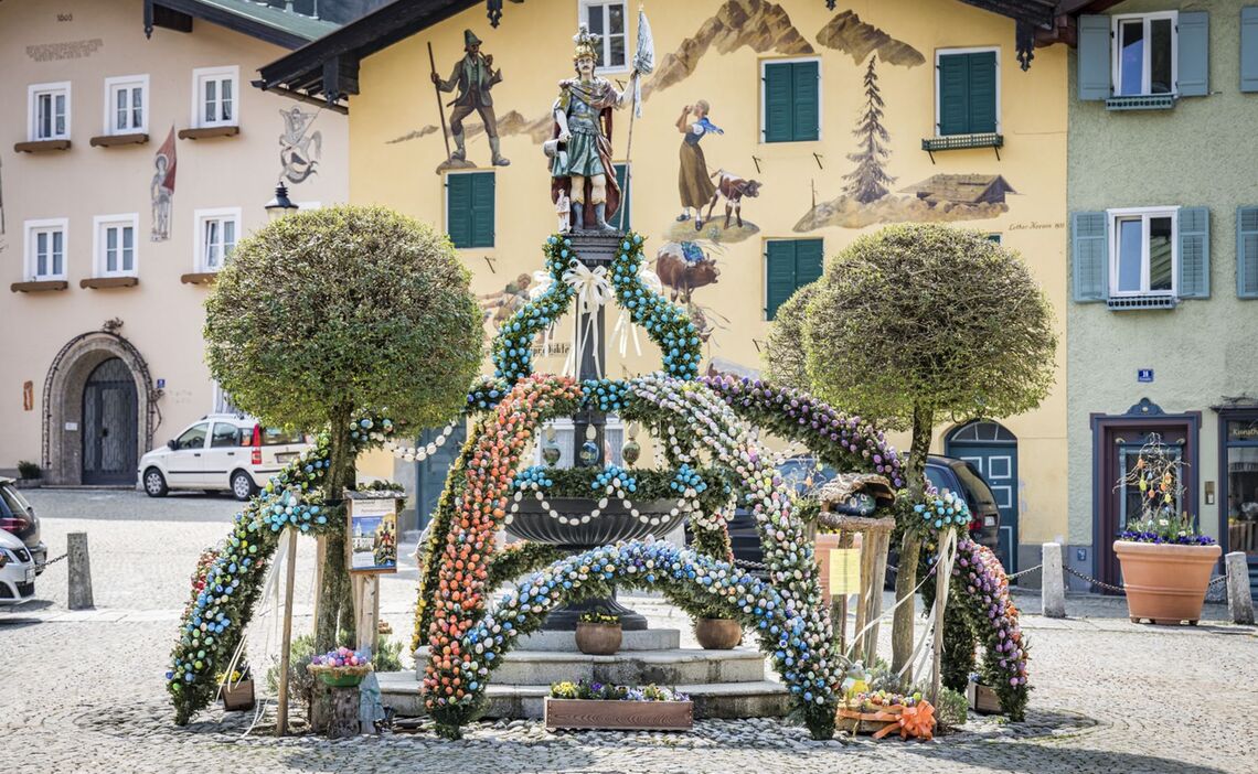 Der Osterbrunnen am Florianiplatz